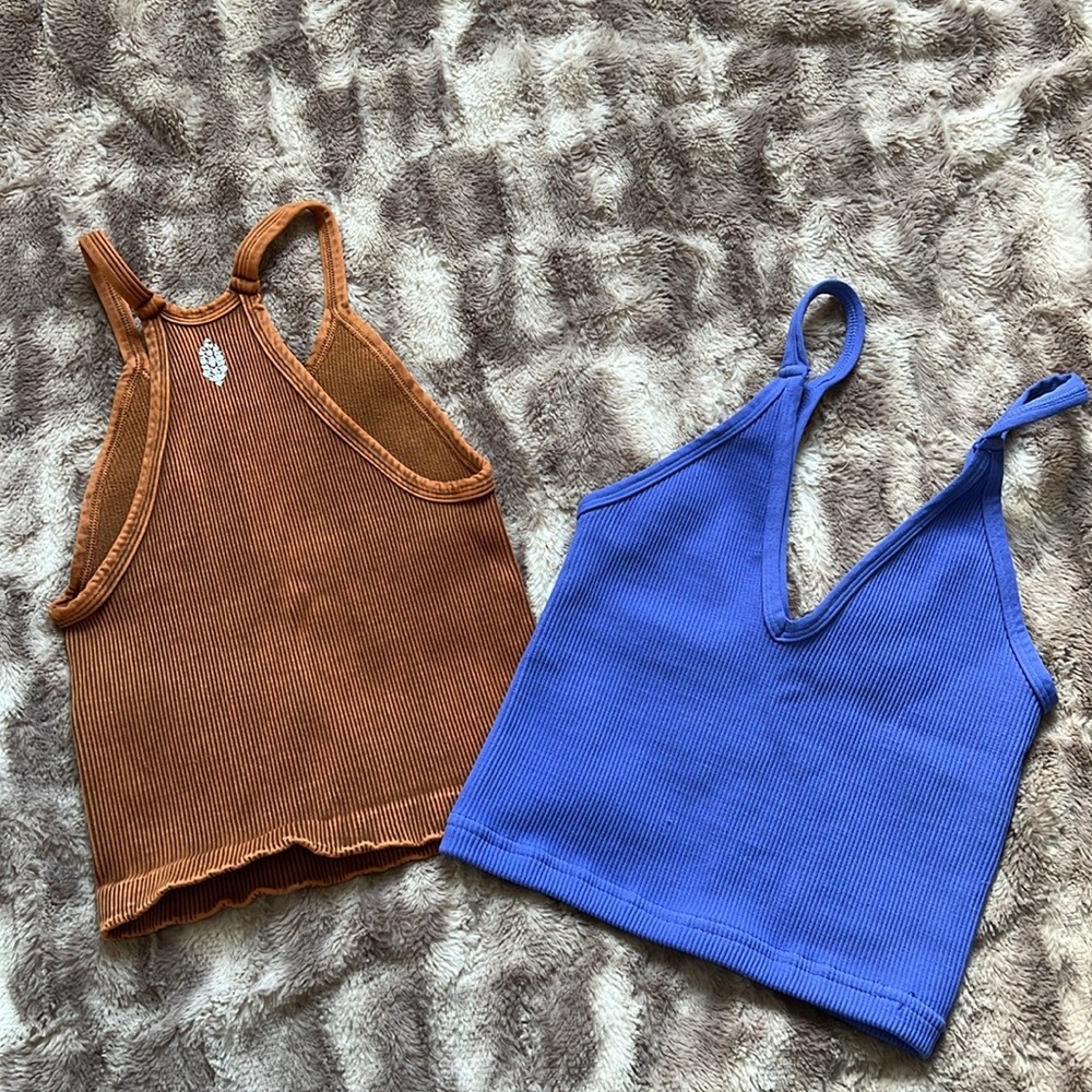NWOT Happiness Runs Crop/Tank Bundle